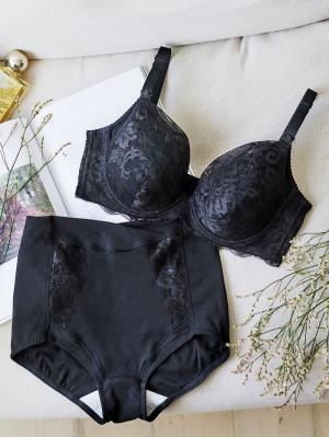 授乳ブラ・マタニティブラ（マタニティインナー・産後用品）|MARUKO ヴィレーヴ マタニティブラ ｜ マタニティ・授乳ブラ|ブラック