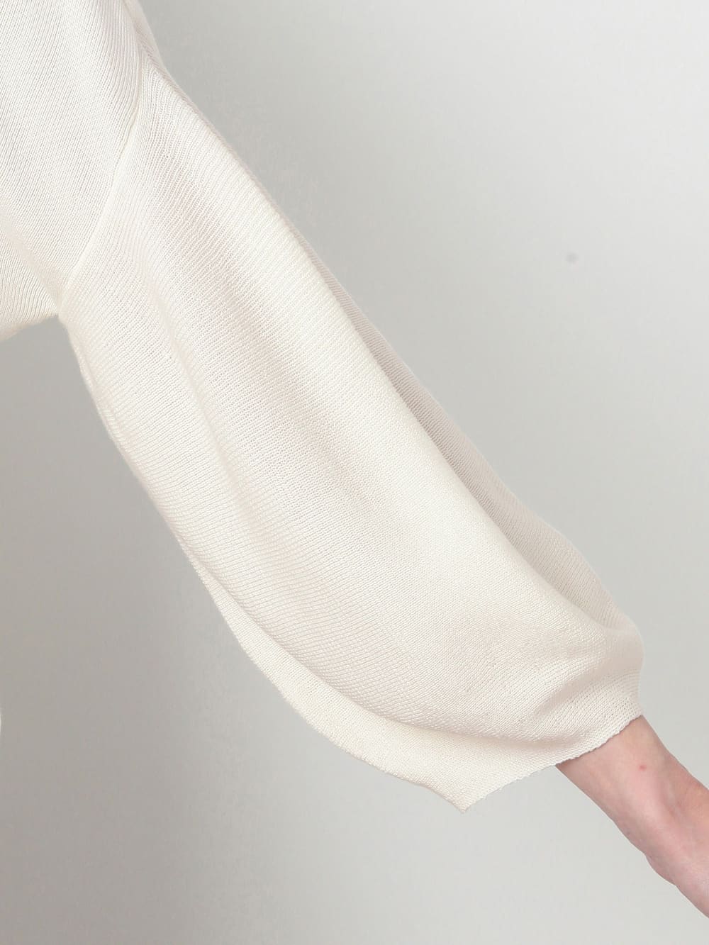 マタニティ トップス|袖バルーンＶネックニット【出産後も長く使える】