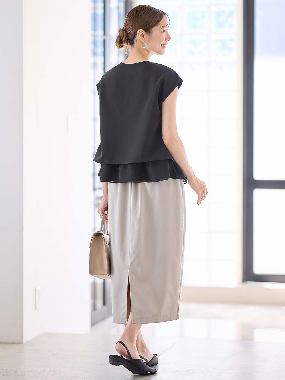 マタニティ トップス|ストレッチジョーゼットフレンチスリーブトップス マタニティ・授乳服【出産後も長く使える】|ブラック