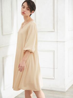 マタニティ ワンピース|Ｖネックボリュームスリーブフレアワンピース　マタニティ・授乳服【出産後も長く使える】|ペールベージュ