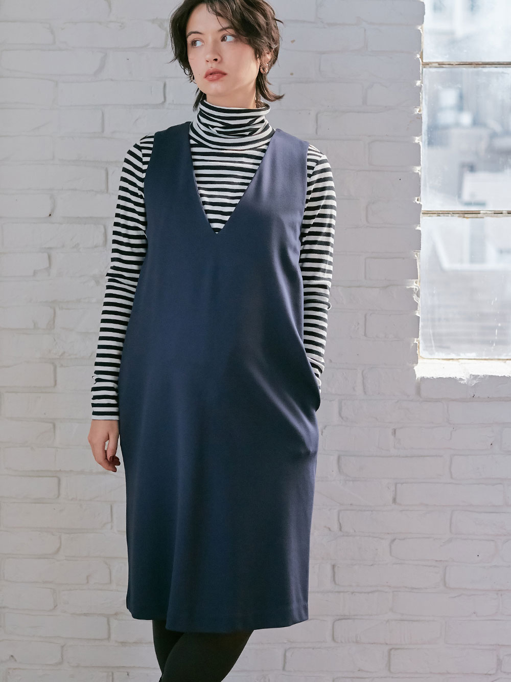 マタニティ ワンピース|【授乳しやすい】ポンチミドルジャンパースカート【出産後も長く使える】|ネイビー