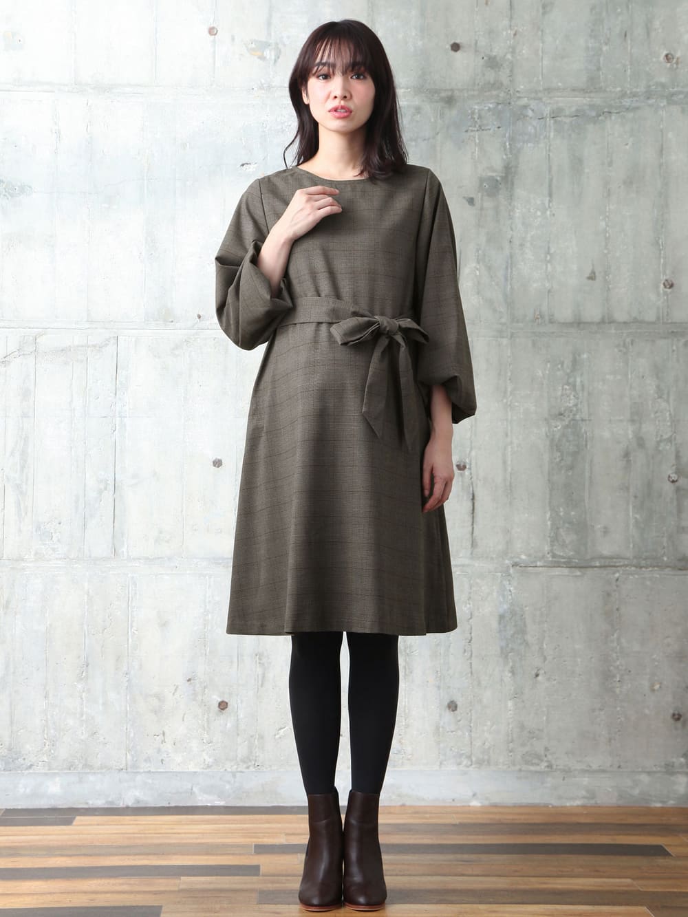 マタニティ ワンピース|グレンチェックボリュームスリーブワンピース（リボンベルト付）　マタニティ・授乳服|ブラウン系