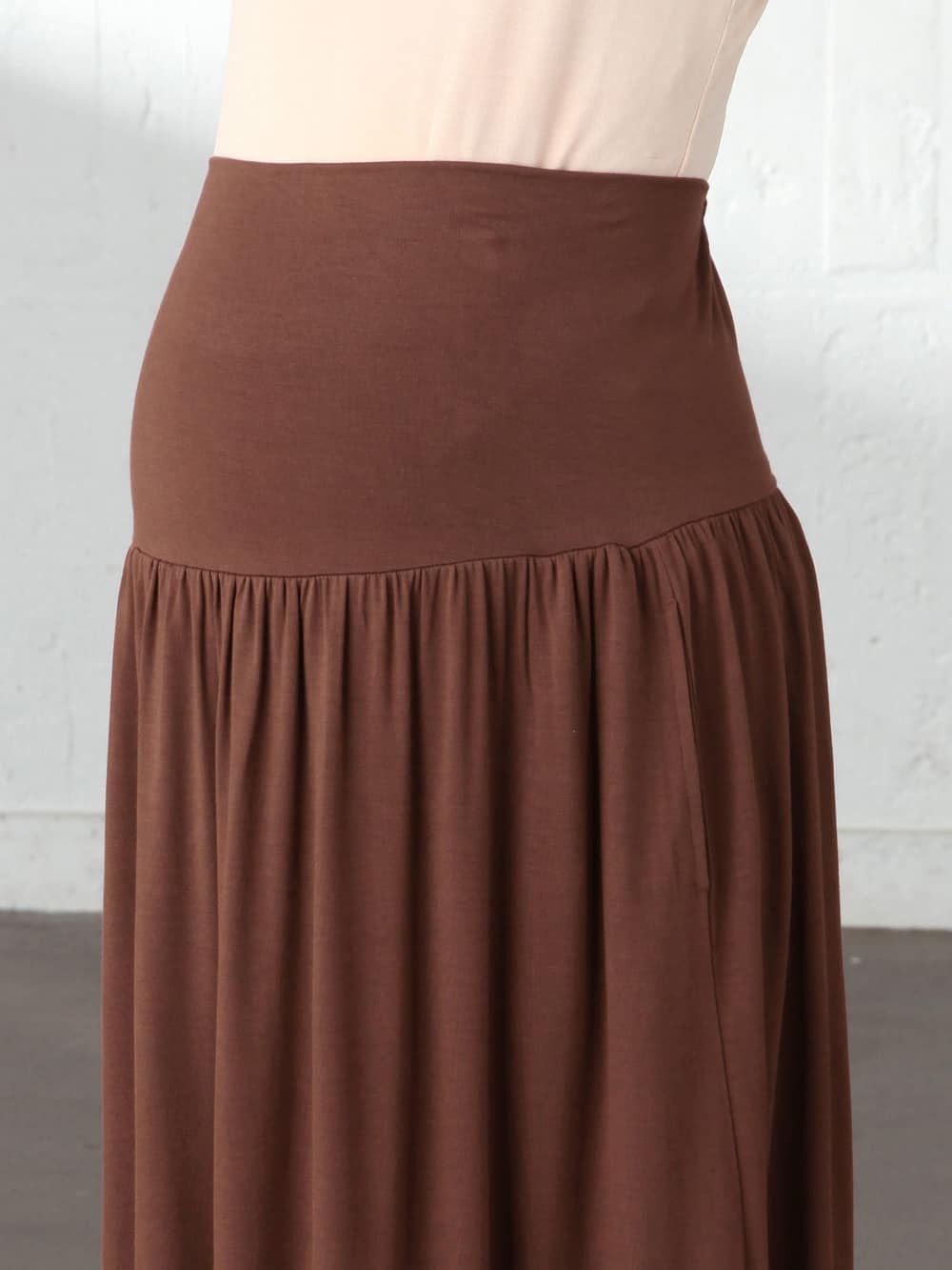 マタニティ スカート|【産前産後対応】極上とろみタッチミモレ丈フレアスカート【出産後も長く使える】