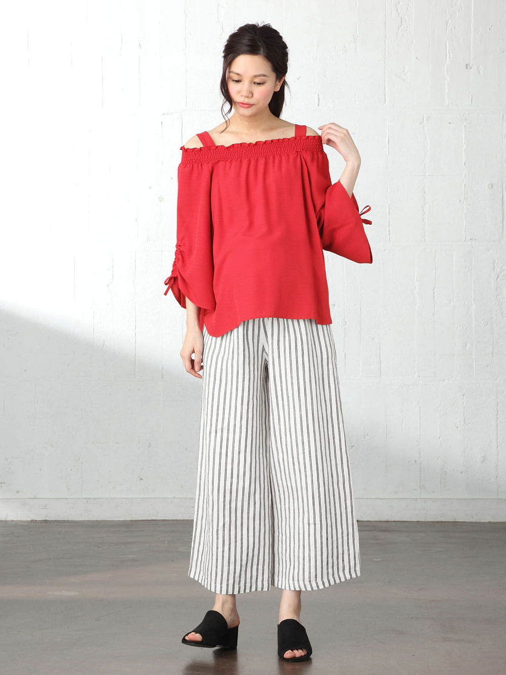 マタニティ トップス|【マタニティ・授乳服】ain(アイン)麻調エステル3WAYオフショルダートップス【出産後も長く使える】|レッド