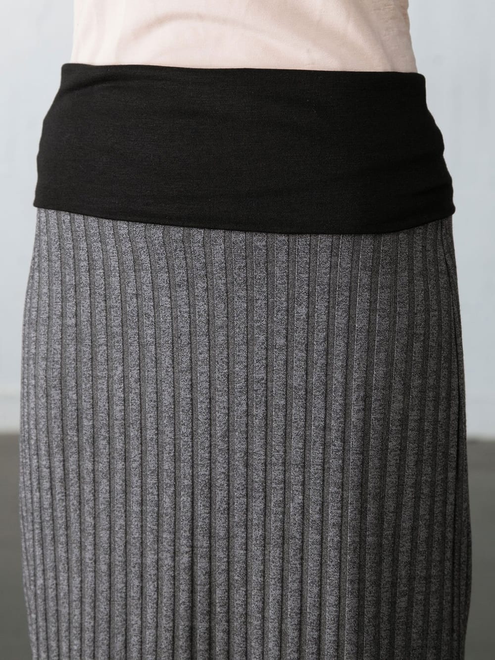 マタニティ スカート|【産前産後対応】テレコ素材ミモレ丈タイトスカート【出産後も長く使える】