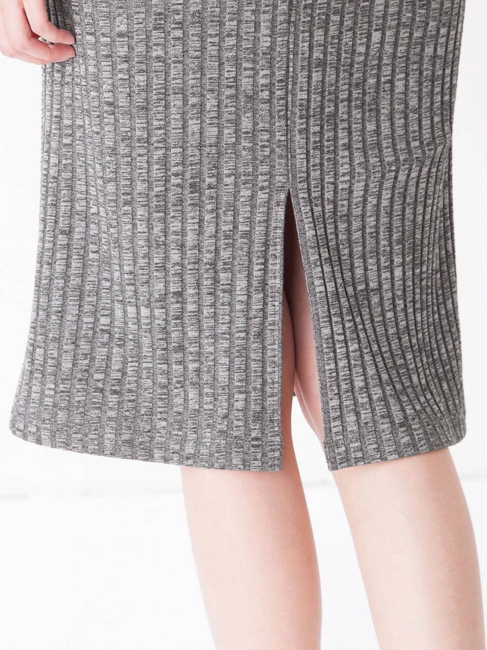 マタニティ ワンピース|【マタニティ・授乳服】テレコ素材Ｖネックレイヤードワンピース【出産後も長く使える】