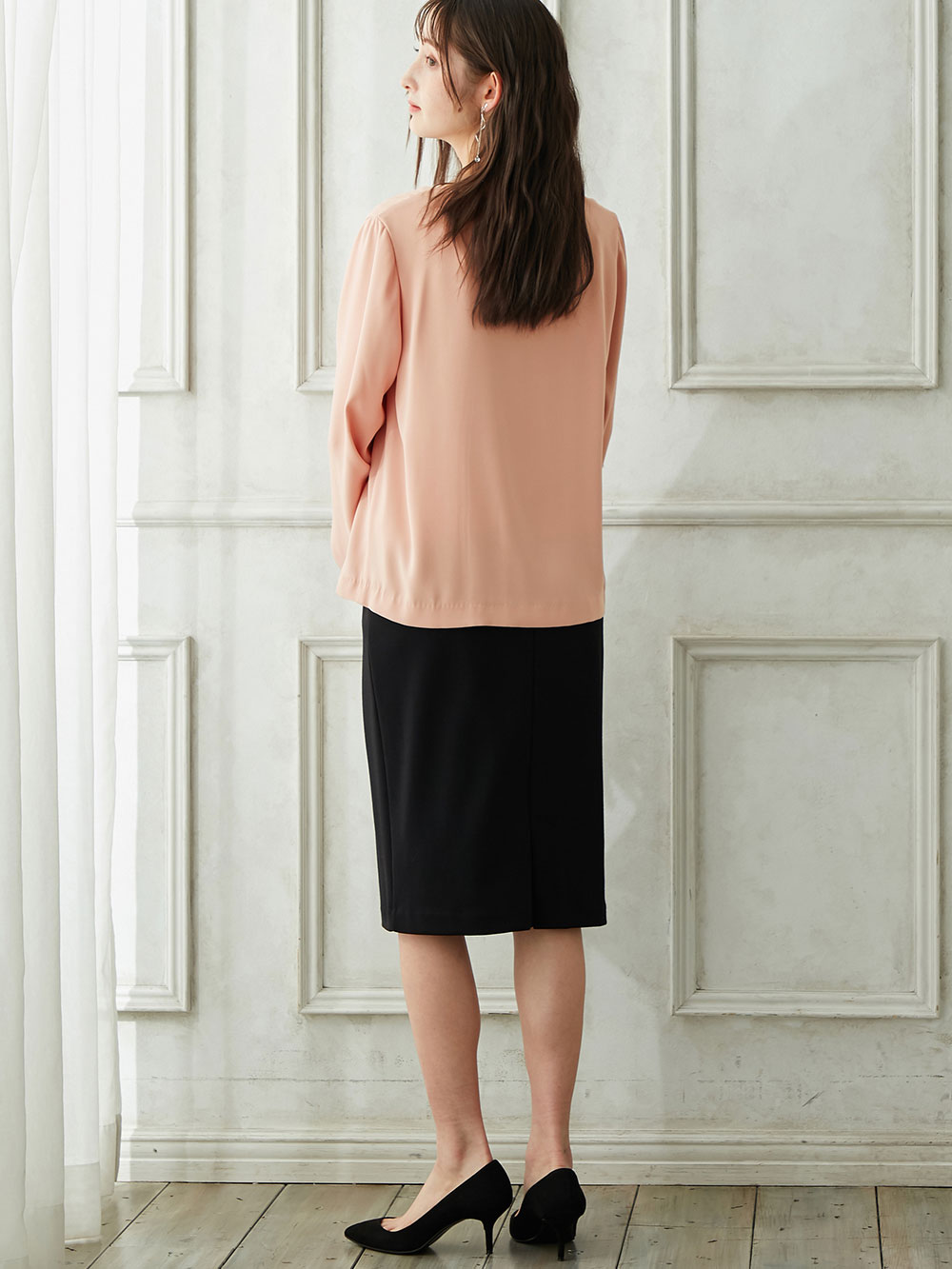 マタニティ ワンピース|【マタニティ・授乳服】【セット】ハイクオリティジョーゼットVネックブラウス＆タイトスカートセットアップ【出産後も長く使える】|ピンク×ブラック