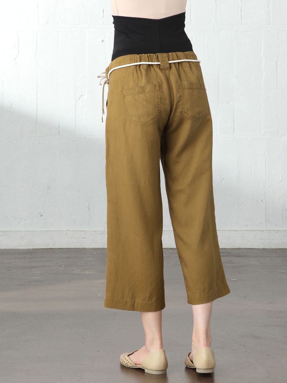 マタニティ パンツ サロペット 産前産後対応 テンセル麻ベイカーワイドクロップドパンツ マタニティウェア 授乳服通販 エンジェリーベ 公式