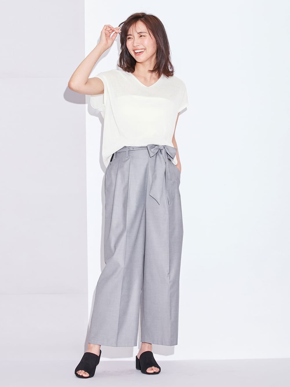 マタニティ トップス|スパークナイロンVネックニット マタニティ・授乳服【出産後も長く使える】|オフ