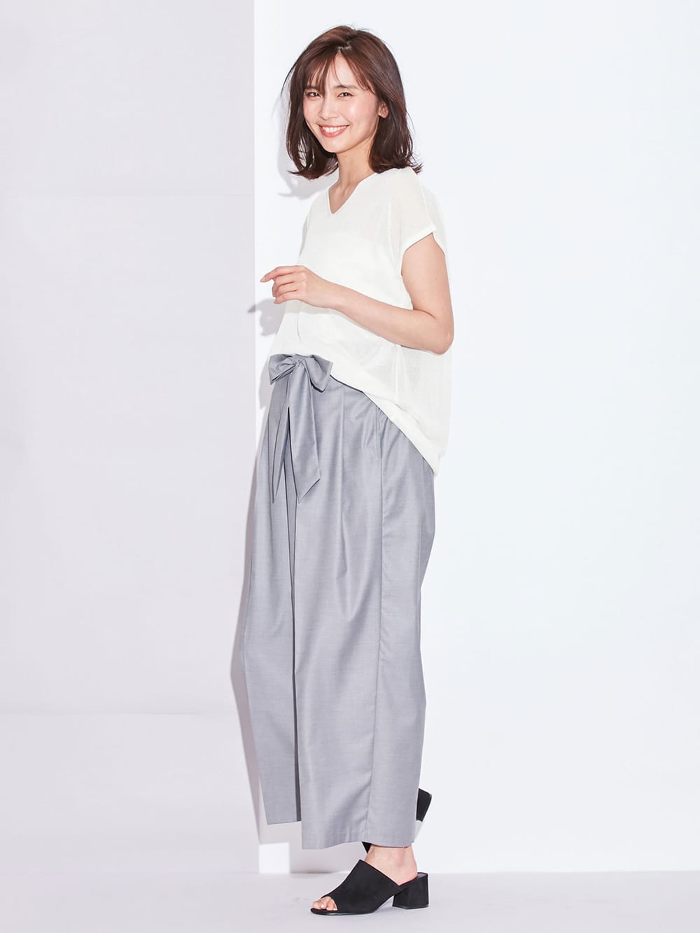 マタニティ トップス|スパークナイロンVネックニット マタニティ・授乳服【出産後も長く使える】|オフ