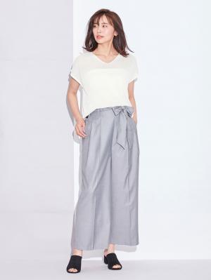 マタニティ トップス|スパークナイロンVネックニット マタニティ・授乳服【出産後も長く使える】|オフ