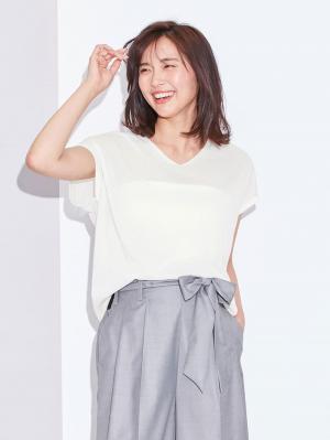 マタニティ トップス|スパークナイロンVネックニット マタニティ・授乳服【出産後も長く使える】|オフ