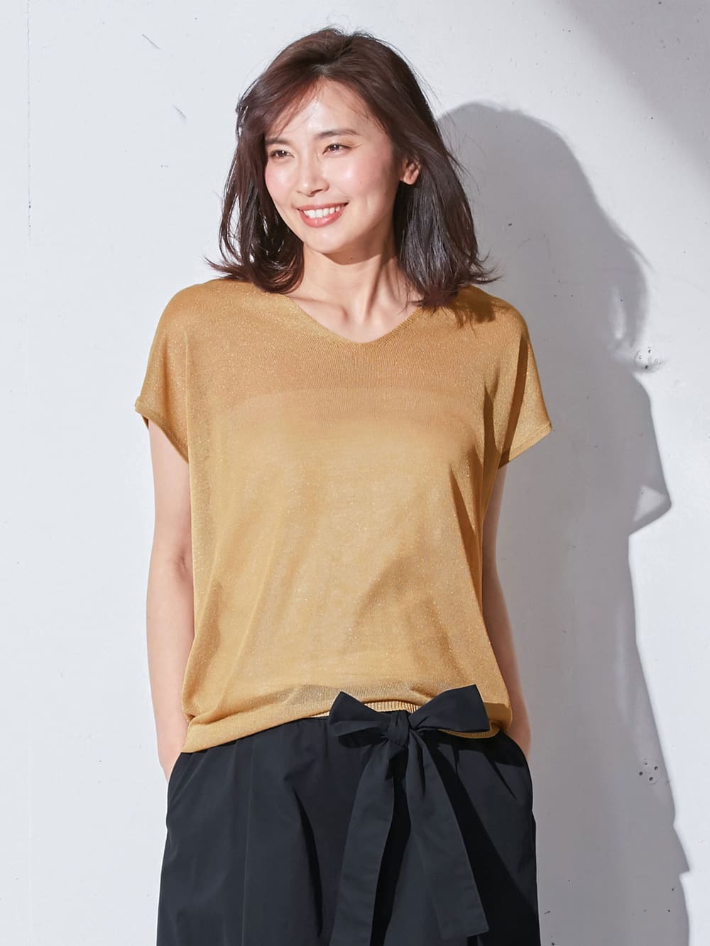 マタニティ トップス|スパークナイロンVネックニット マタニティ・授乳服【出産後も長く使える】|ベージュ