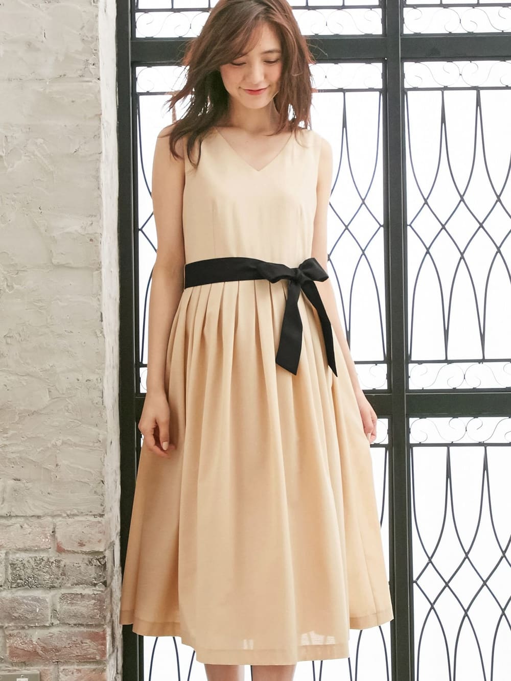 マタニティ ワンピース|リボン付タックスカートワンピース　マタニティ・授乳服【出産後も長く使える】|ペールベージュ