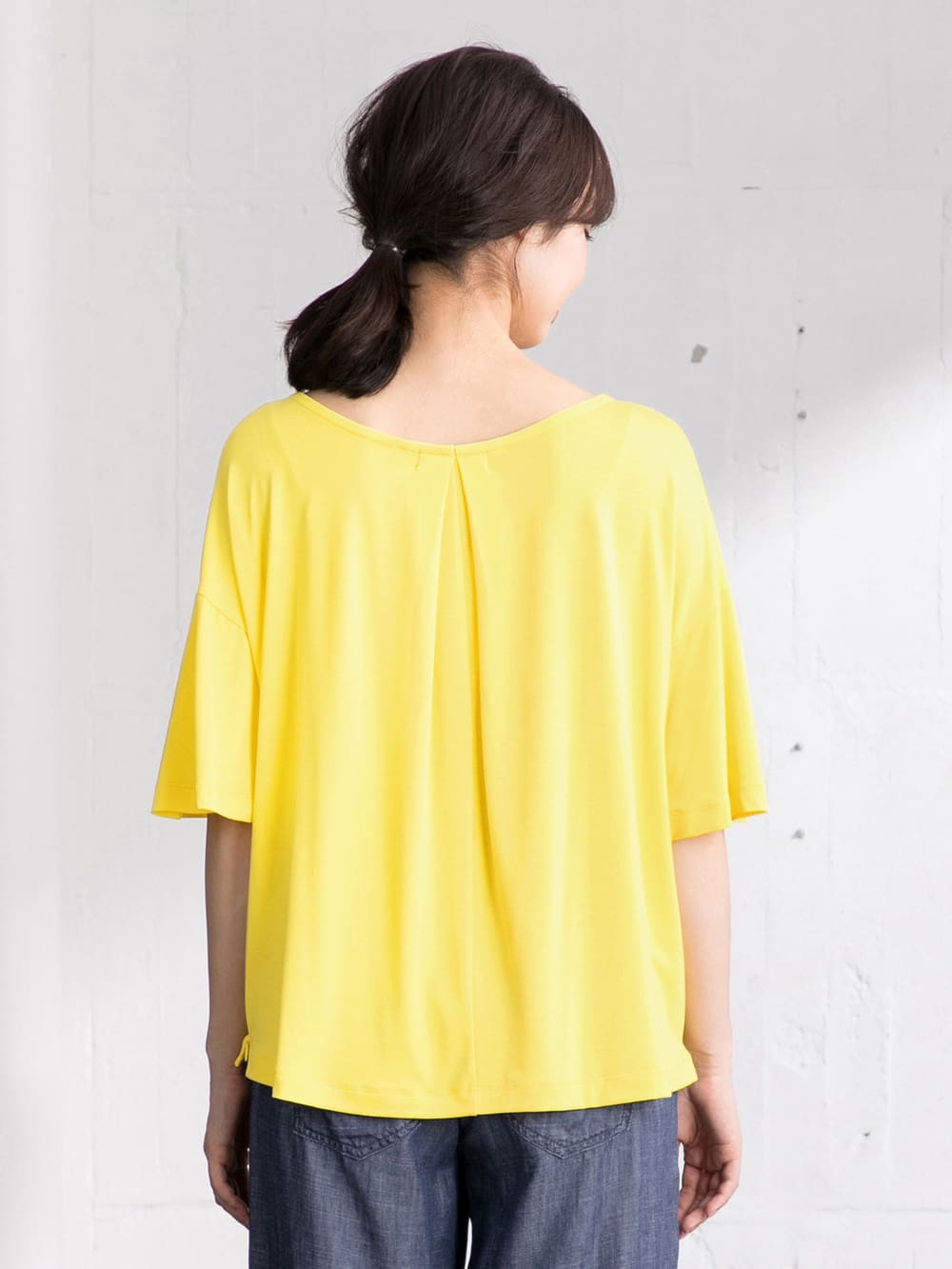 マタニティ トップス|【マタニティ・授乳服】バックタックフレアースリーブTシャツ【出産後も長く使える】