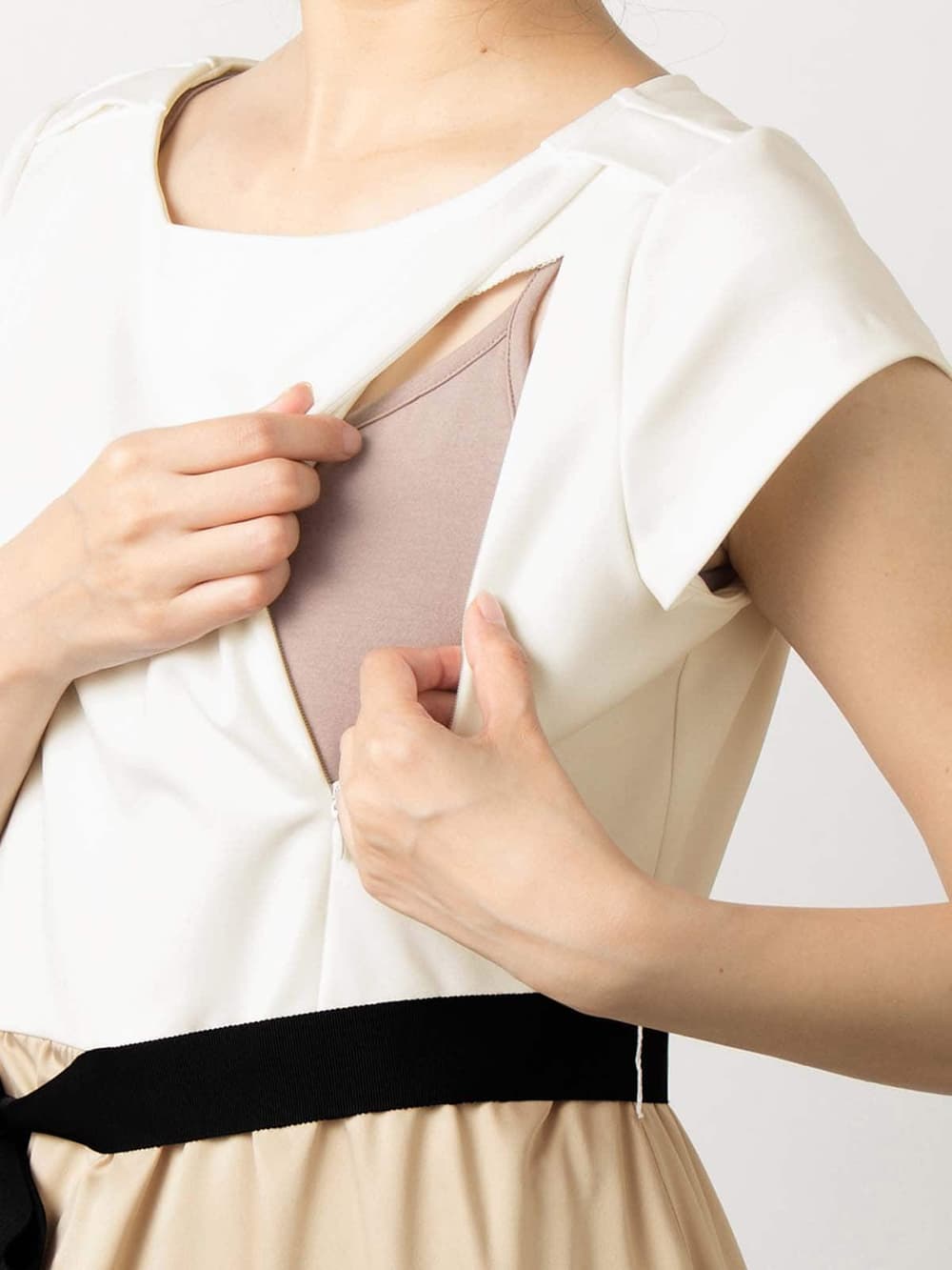 マタニティ ワンピース 授乳口付 リボン付きレイヤード風フレンチワンピース マタニティウェア 授乳服通販 エンジェリーベ 公式 マタニティ ワンピース 授乳口付 リボン付きレイヤード風フレンチワンピース マタニティウェア 授乳服通販 エンジェリーベ 公式