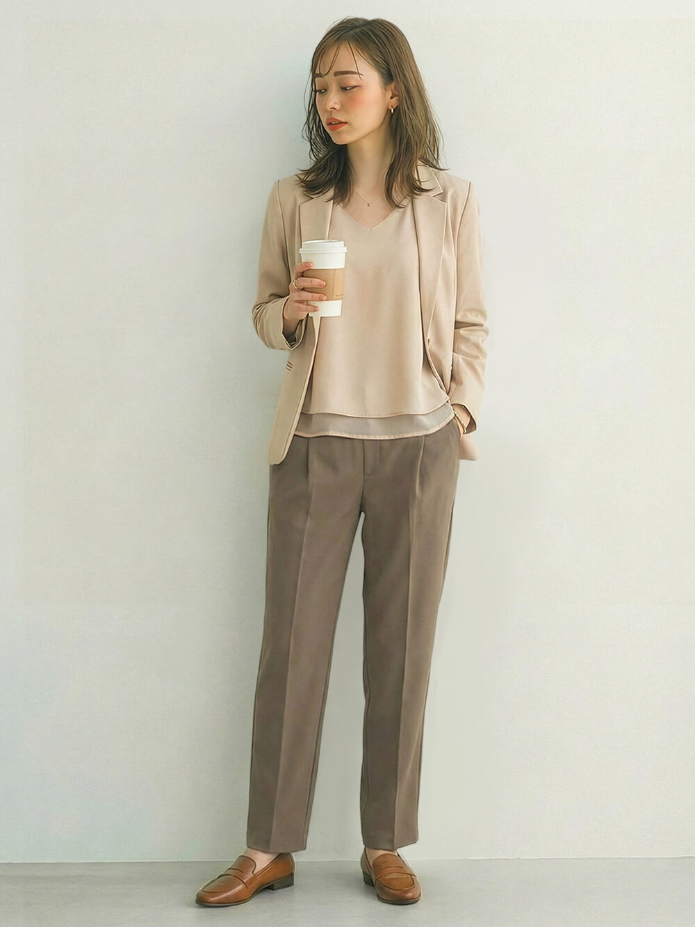 マタニティ トップス|ストレッチジョーゼットテーラードジャケット【産前産後対応】|ベージュ