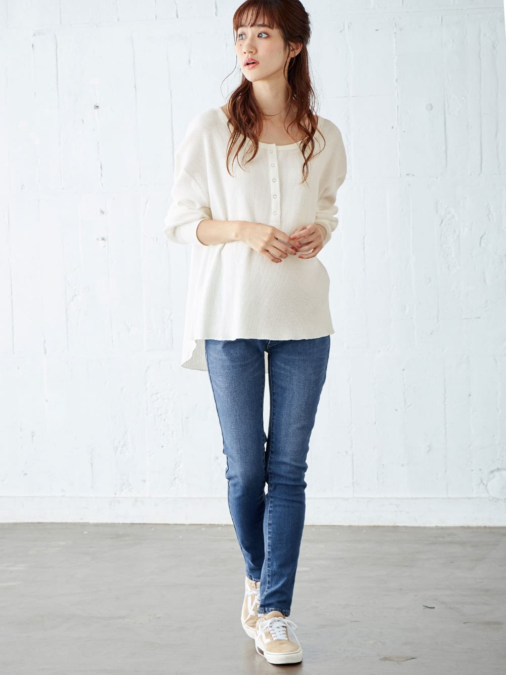 マタニティ パンツ|【産前産後対応】ストレッチハイブリッドデニムVパンツ【出産後も長く使える】|ブルー