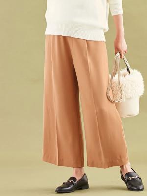 マタニティ パンツ|【産前産後対応】センタープレスナチュラルワイドクロップドパンツ【出産後も長く使える】|ベージュ