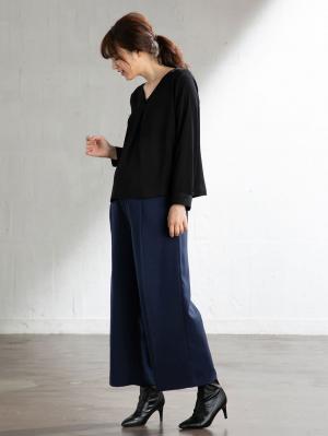 マタニティ パンツ|【産前産後対応】センタープレスナチュラルワイドクロップドパンツ【出産後も長く使える】|ネイビー