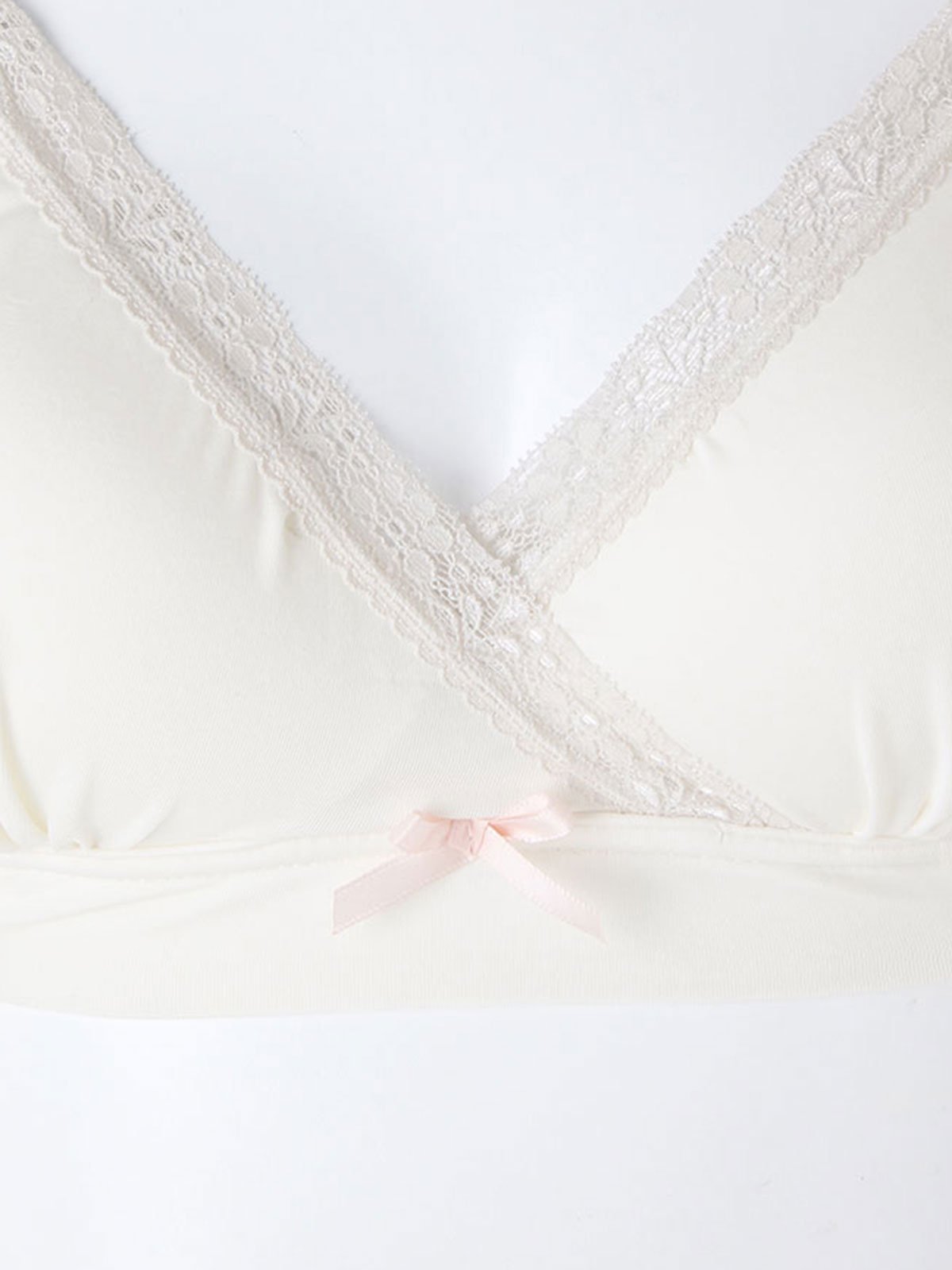 授乳ブラ・マタニティブラ（マタニティインナー・産後用品）|らくちんフィット ノンワイヤーマタニティブラ ｜ マタニティ・授乳ブラ