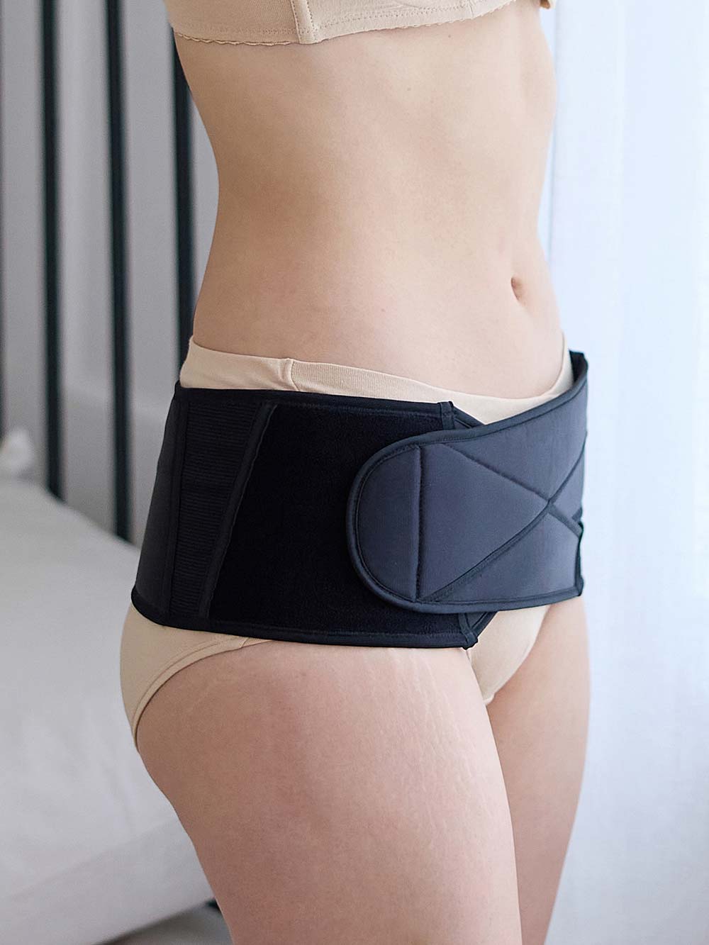 産後 ガードル インナー|犬印本舗 産後すぐ骨盤ベルト 綿混|ブラック