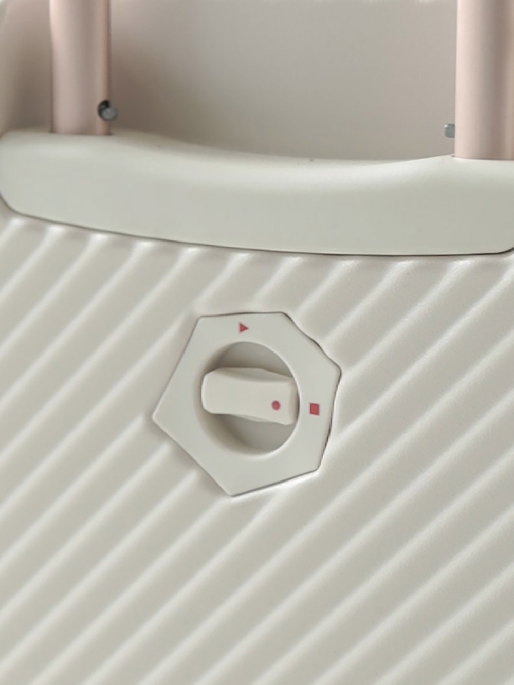 マタニティ 美容・コスメ・雑貨|HaNT/ハント こどもと旅するスーツケース 70L ace. エース