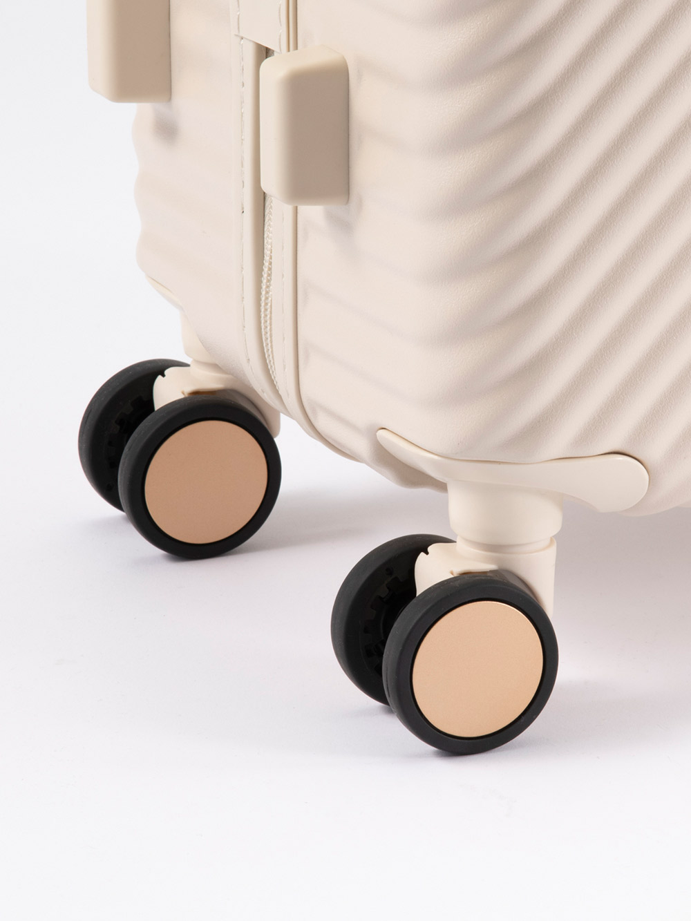 マタニティ 美容・コスメ・雑貨|HaNT/ハント こどもと旅するスーツケース 70L ace. エース