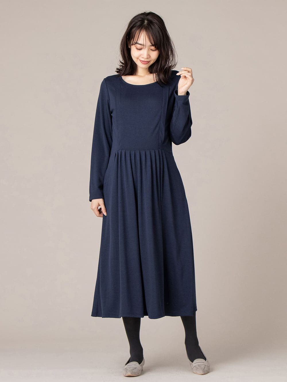 マタニティ ワンピース|ポンチ切り替えタックワンピース マタニティ・授乳服【出産後も長く使える】