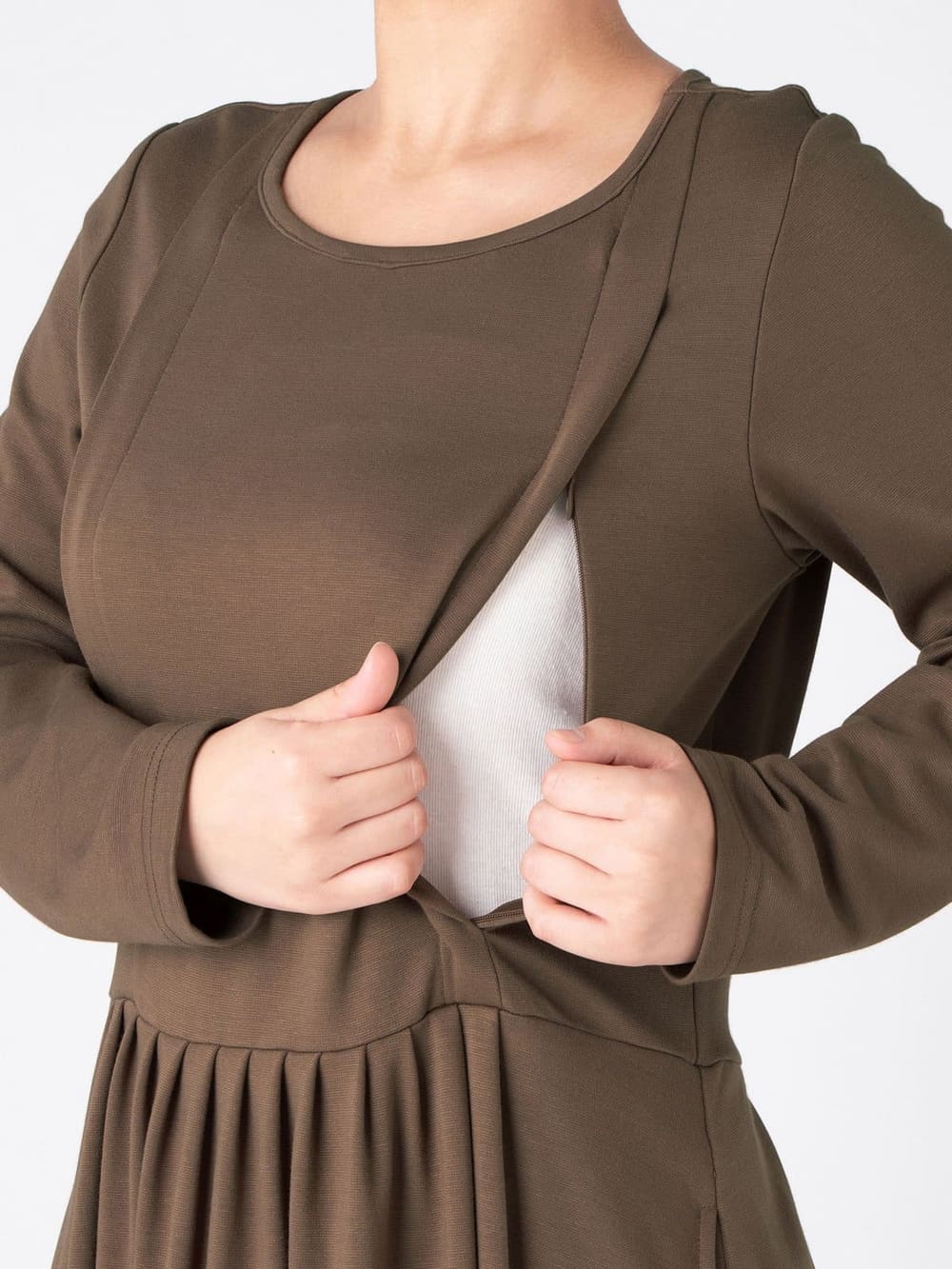 マタニティ ワンピース|ポンチ切り替えタックワンピース マタニティ・授乳服【出産後も長く使える】