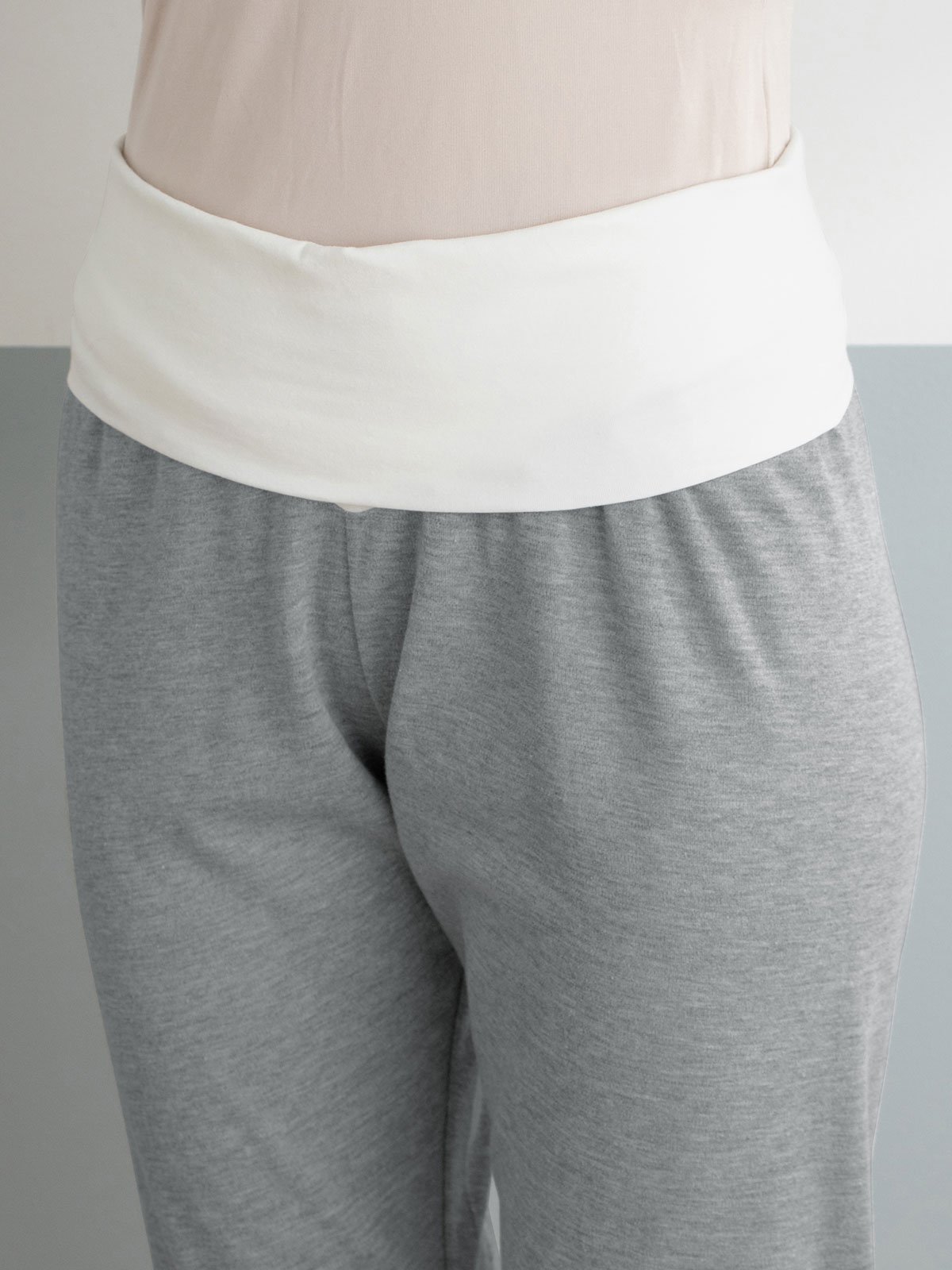 マタニティ パジャマ・ルームウェア|【授乳しやすい】【産前産後対応】やわらかスムース切り替えギャザーパジャマ（産後も使えるパンツ付）