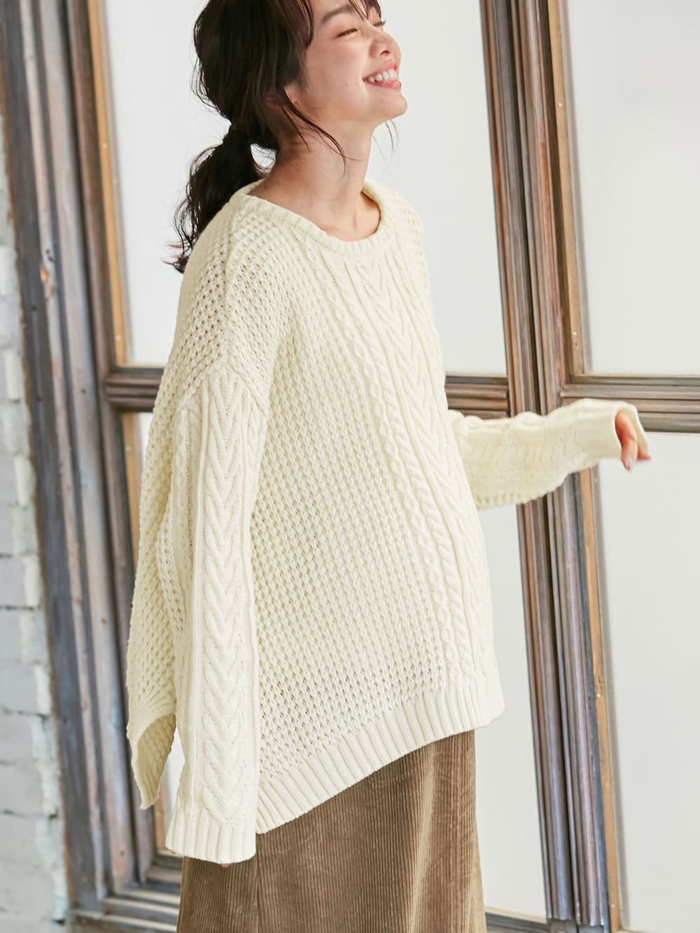 マタニティ トップス|ウール混ざっくり裾スリットケーブルニット　マタニティ・授乳服|アイボリー
