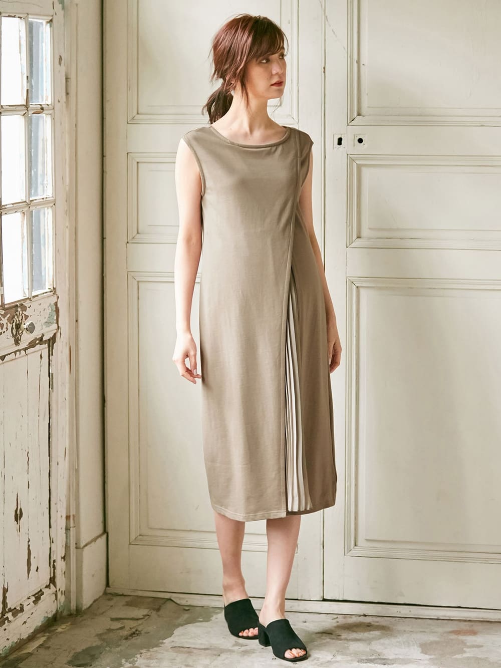 マタニティ ワンピース|【マタニティ・授乳服】Vicente for mom（ヴィセンテフォーマム）フロントプリーツワンピース【出産後も長く使える】|ベージュ