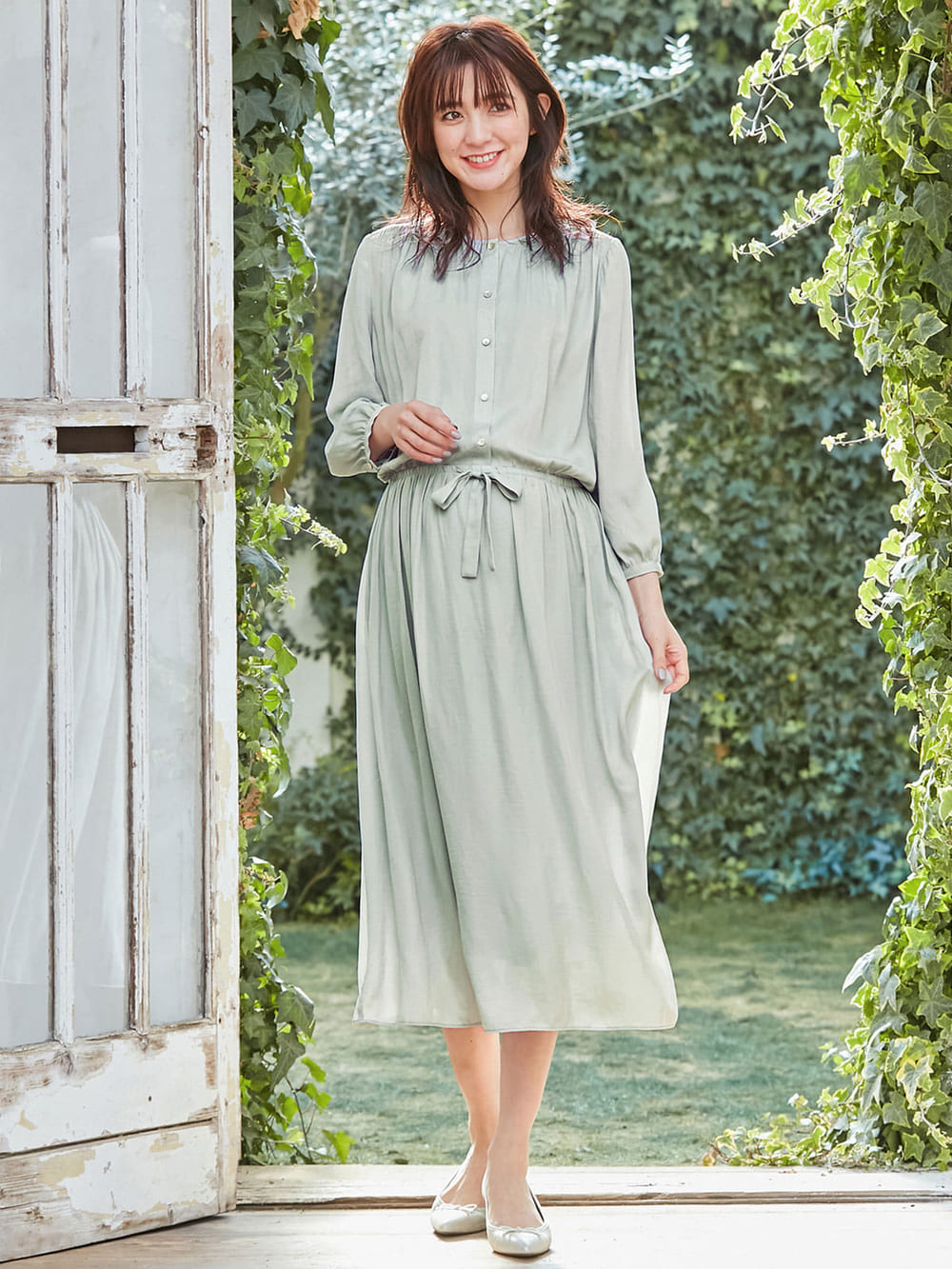 マタニティ オフィス 通勤服 八分袖ビンテージサテンギャザーロングワンピース マタニティ 授乳服 マタニティウェア 授乳服通販 エンジェリーベ 公式