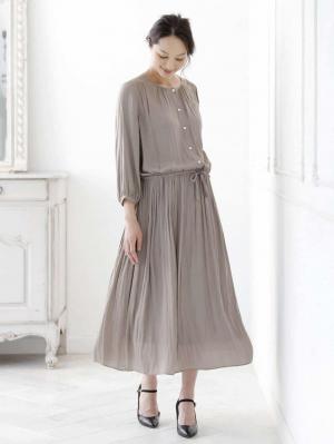 マタニティ ワンピース|八分袖ビンテージサテンギャザーロングワンピース　マタニティ・授乳服【出産後も長く使える】|スモーキーベージュ