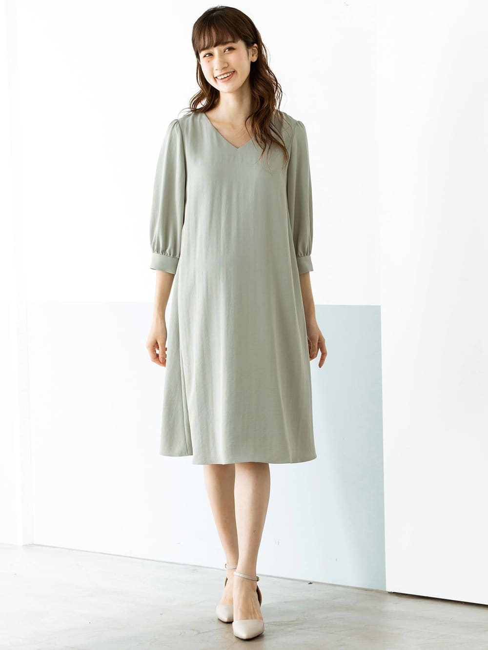 授乳口付 美シルエットvネックワンピース マタニティ 授乳服の専門通販 エンジェリーベ おしゃれで機能的なマタニティ 授乳服が揃うエンジェリーベ マタニティインナーも豊富に取り扱ってます エンジェリーベ 公式オンラインショップ