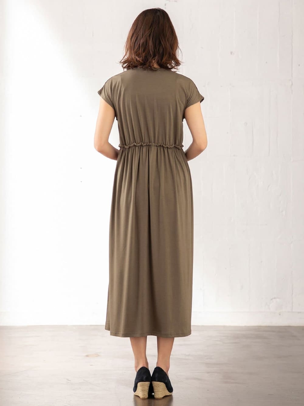 マタニティ ワンピース|カシュクールフレンチスリーブロングワンピース　マタニティ・授乳服【出産後も長く使える】