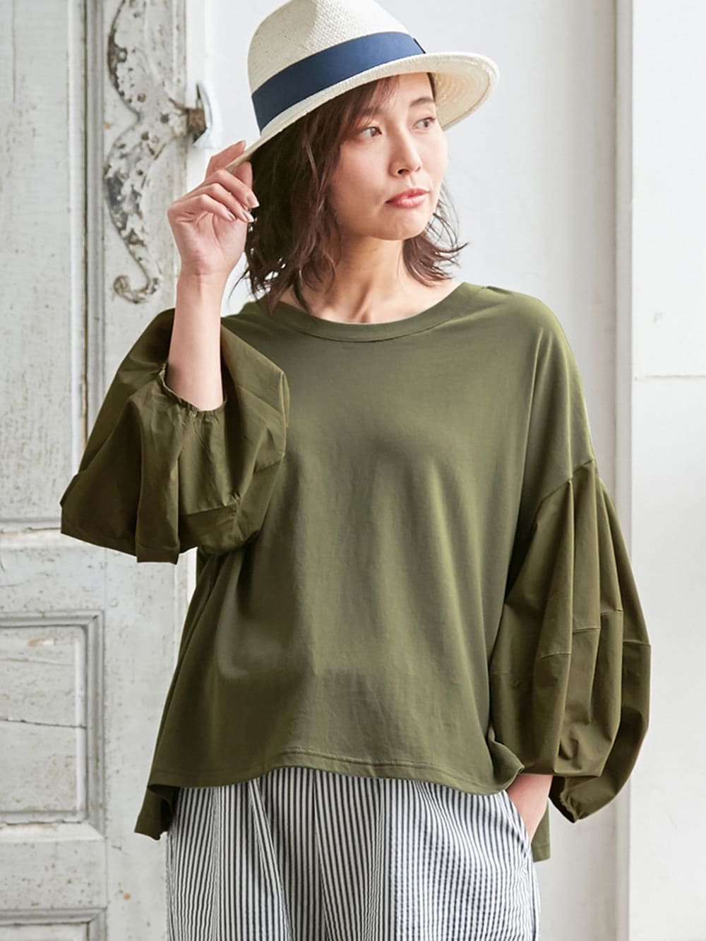 マタニティ トップス|ボリュームスリーブ異素材プルオーバー　マタニティ・授乳服【出産後も長く使える】|カーキ