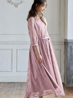 マタニティ ワンピース|総レースロングワンピース（サテンリボンベルト付）　マタニティ・授乳服【出産後も長く使える】|モーブ×モーブ