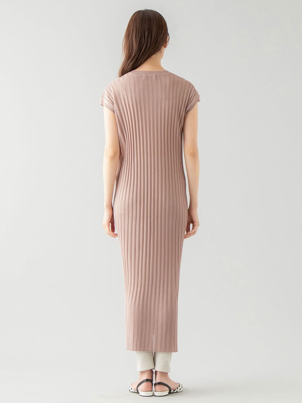 マタニティ ワンピース|【マタニティ・授乳服】キーネックリブニットワンピース【出産後も長く使える】