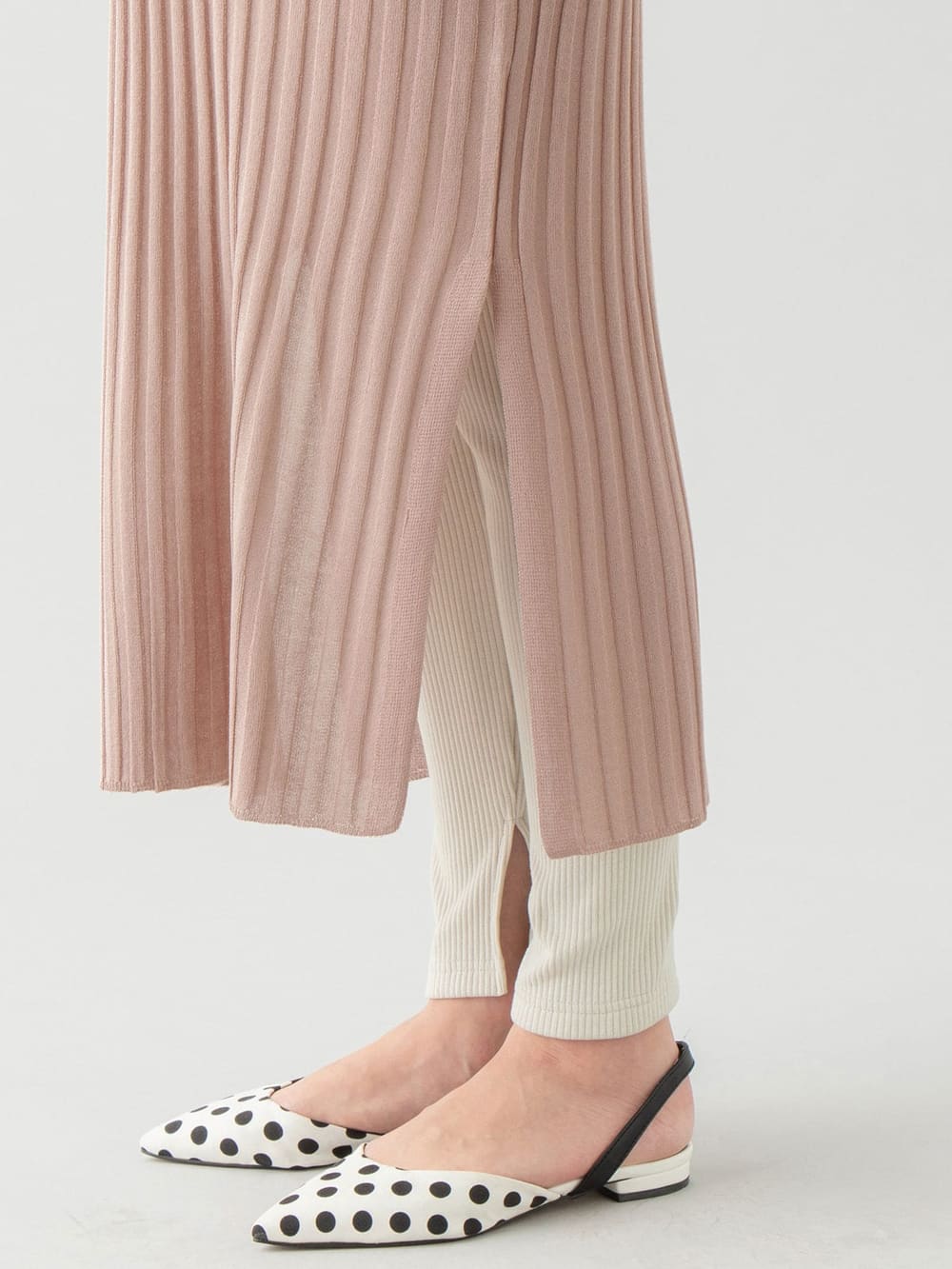 マタニティ ワンピース|【マタニティ・授乳服】キーネックリブニットワンピース【出産後も長く使える】