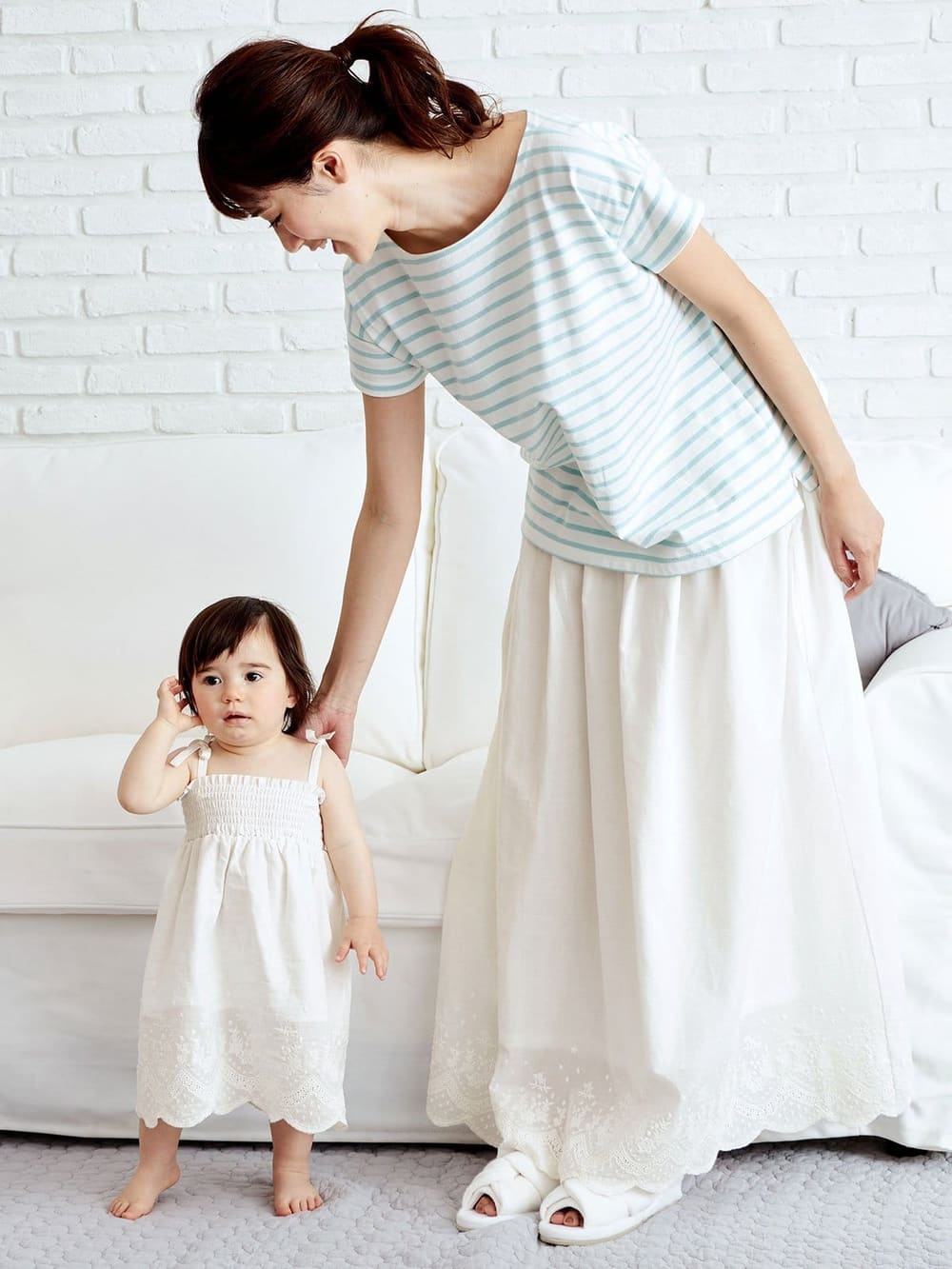 マタニティ ワンピース|【マタニティ・授乳服】【親子コーデ可】3WAYスカラップレースシャーリングワンピース【出産後も長く使える】