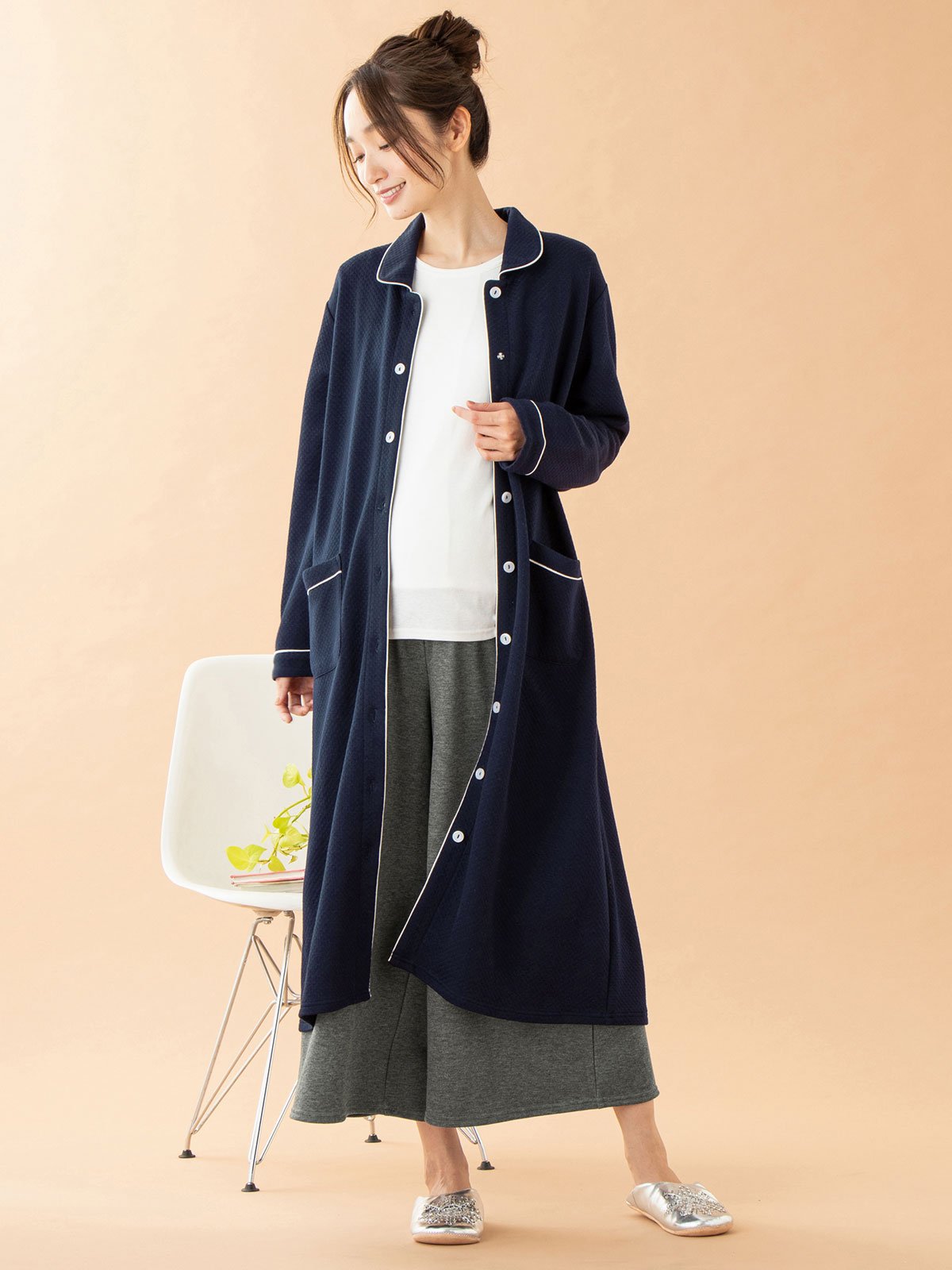 授乳しやすい】ふんわりタッチキルティングネグリジェガウン マタニティ パジャマ・ルームウェア(品番：29352) ｜マタニティウェア・授乳服通販｜  エンジェリーベ 公式