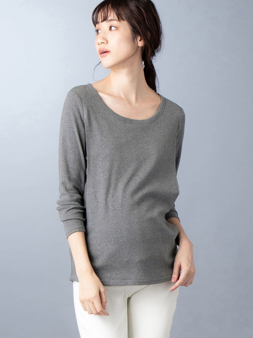 マタニティ トップス | 【出産後も長く使える】綿混やわらかフライスラウンドネックTシャツ マタニティ・授乳服 ｜マタニティウェア・授乳服通販｜  エンジェリーベ 公式