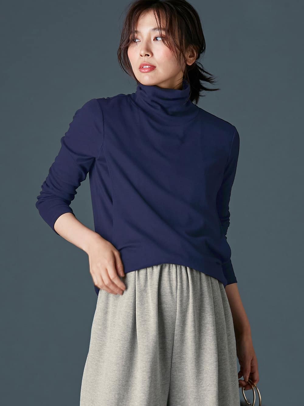 マタニティ トップス|綿混やわらかフライスタートルネックTシャツ　マタニティ・授乳服【出産後も長く使える】|ネイビー