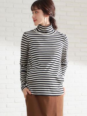 マタニティ トップス|綿混やわらかフライスタートルネックTシャツ　マタニティ・授乳服【出産後も長く使える】|ブラック×オフボーダー