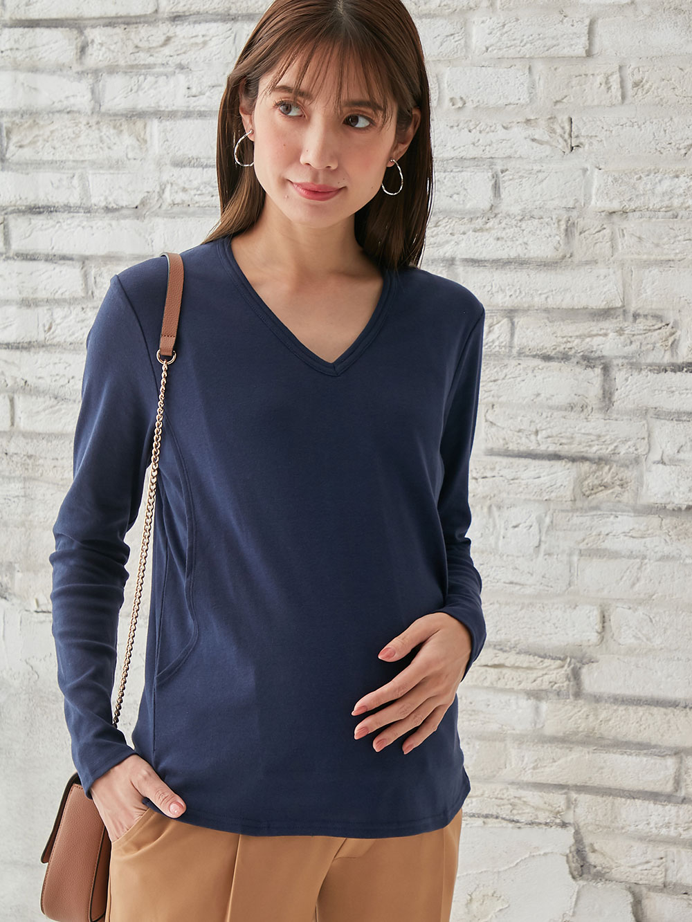 マタニティ トップス|綿混やわらかフライスVネックTシャツ　マタニティ・授乳服【出産後も長く使える】|ネイビー