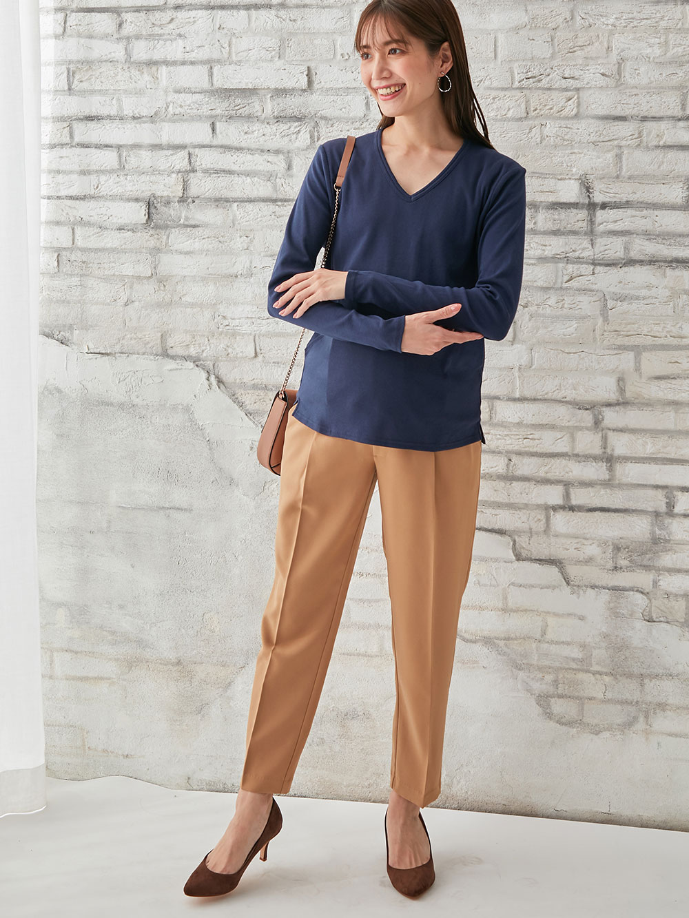 マタニティ トップス|綿混やわらかフライスVネックTシャツ　マタニティ・授乳服【出産後も長く使える】|ネイビー