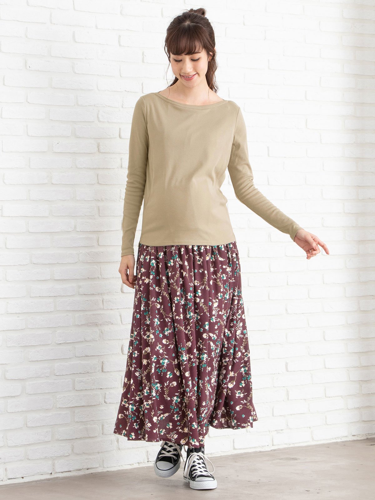 マタニティ トップス|綿混やわらかフライスボートネックTシャツ マタニティ・授乳服【出産後も長く使える】|グレージュ