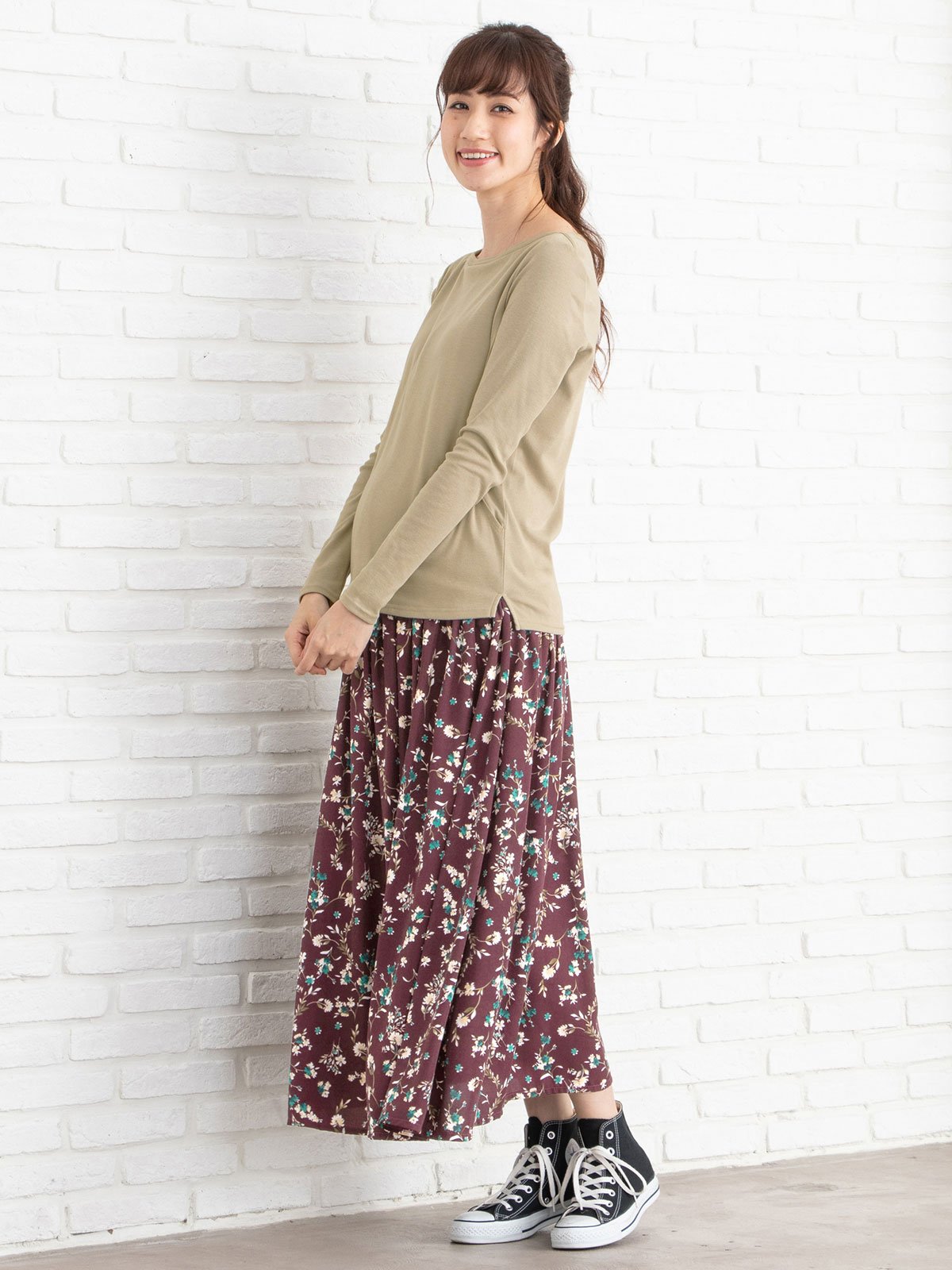 マタニティ トップス|綿混やわらかフライスボートネックTシャツ マタニティ・授乳服【出産後も長く使える】|グレージュ